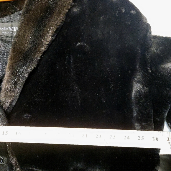 Style VI Ltd Women's Faux Fur Black  Winter Coat. Made In USA. - Picture 7 of 9